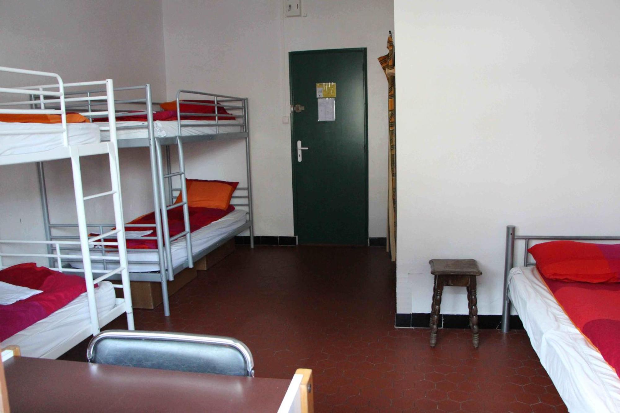 Le Pourquoi Pas Hostel Saint-Lary-Soulan Room photo